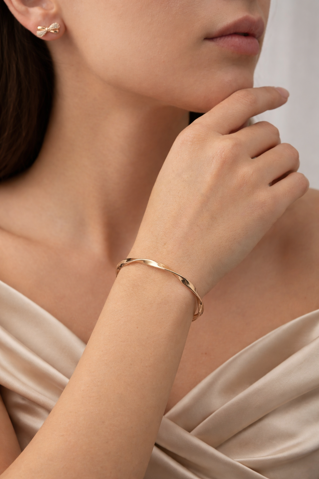 Luxe spiral bracelet with luxe ribbon earring
