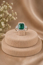 Emerald Majesty Square Halo Ring