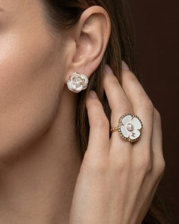 Elan floral ring with ivory grace studs