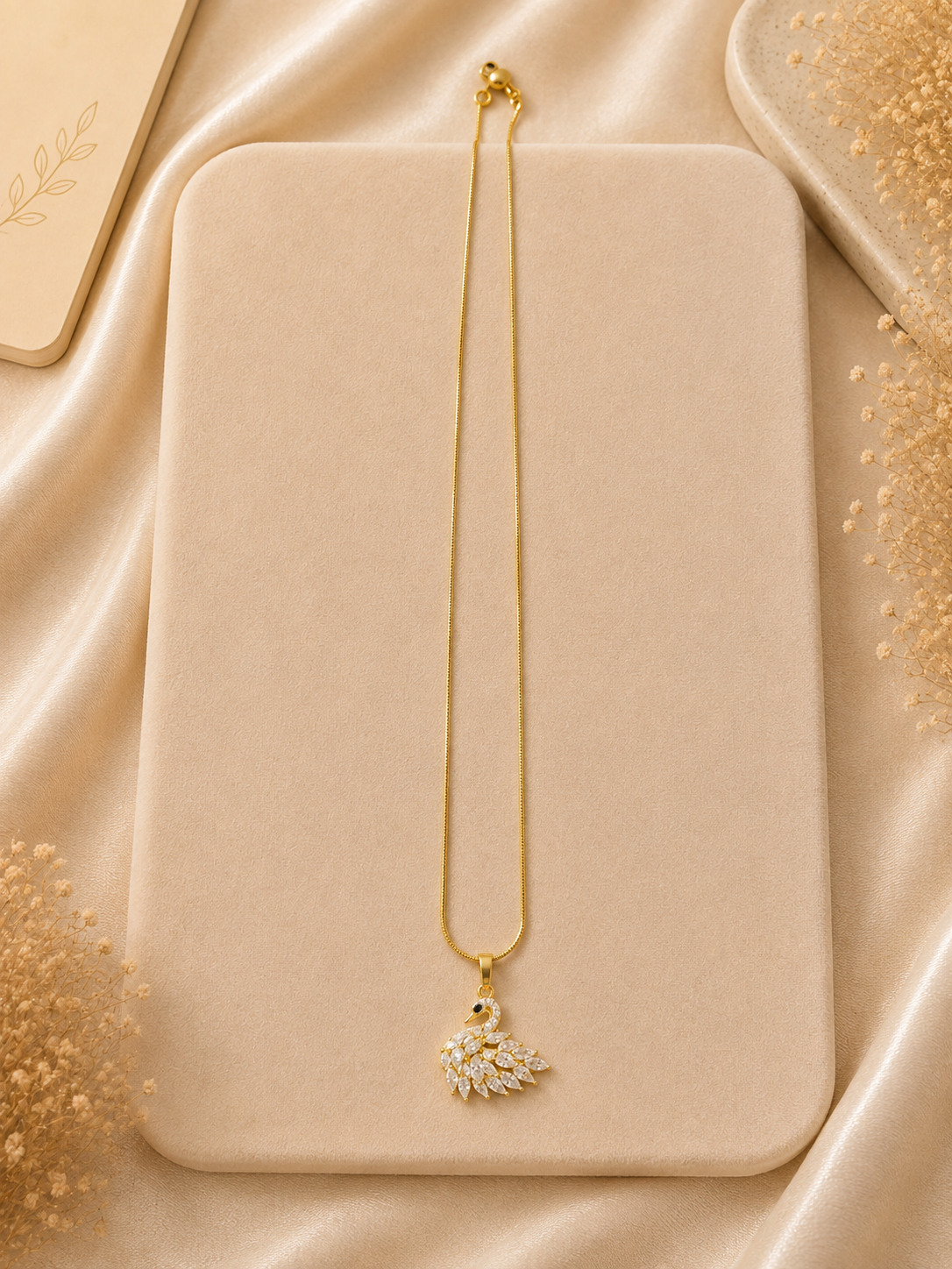 Swan Elegance Pendant