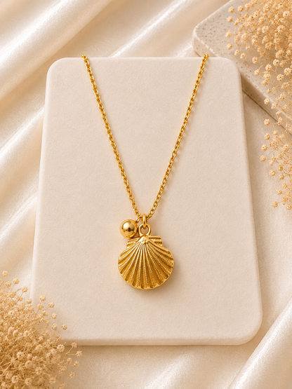 Sea shell luxe pendant