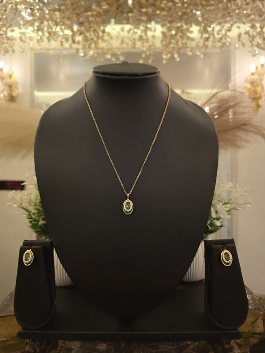 Emerald Halo Minimal Pendant Set