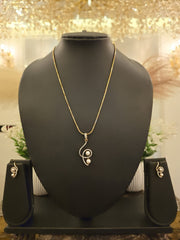 Pearl Swirl Elegance Pendant Set