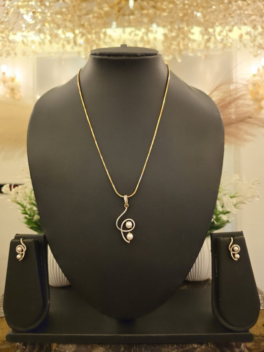 Pearl Swirl Elegance Pendant Set