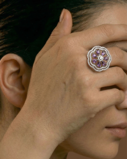 Noir Petale Ring
