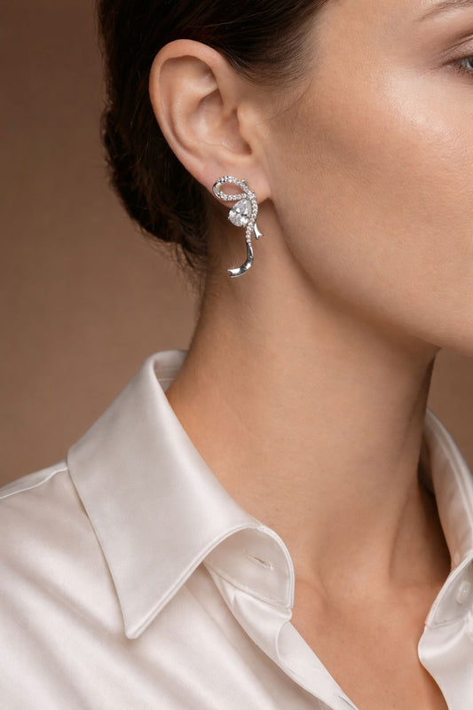 Elara Drop Curve Earrings