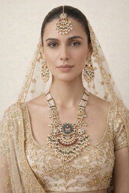 Royal Pearl Kundan haar Set with Maang Tikka