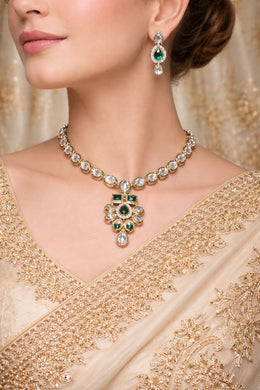 Emerald Petal Minimal Necklace Set